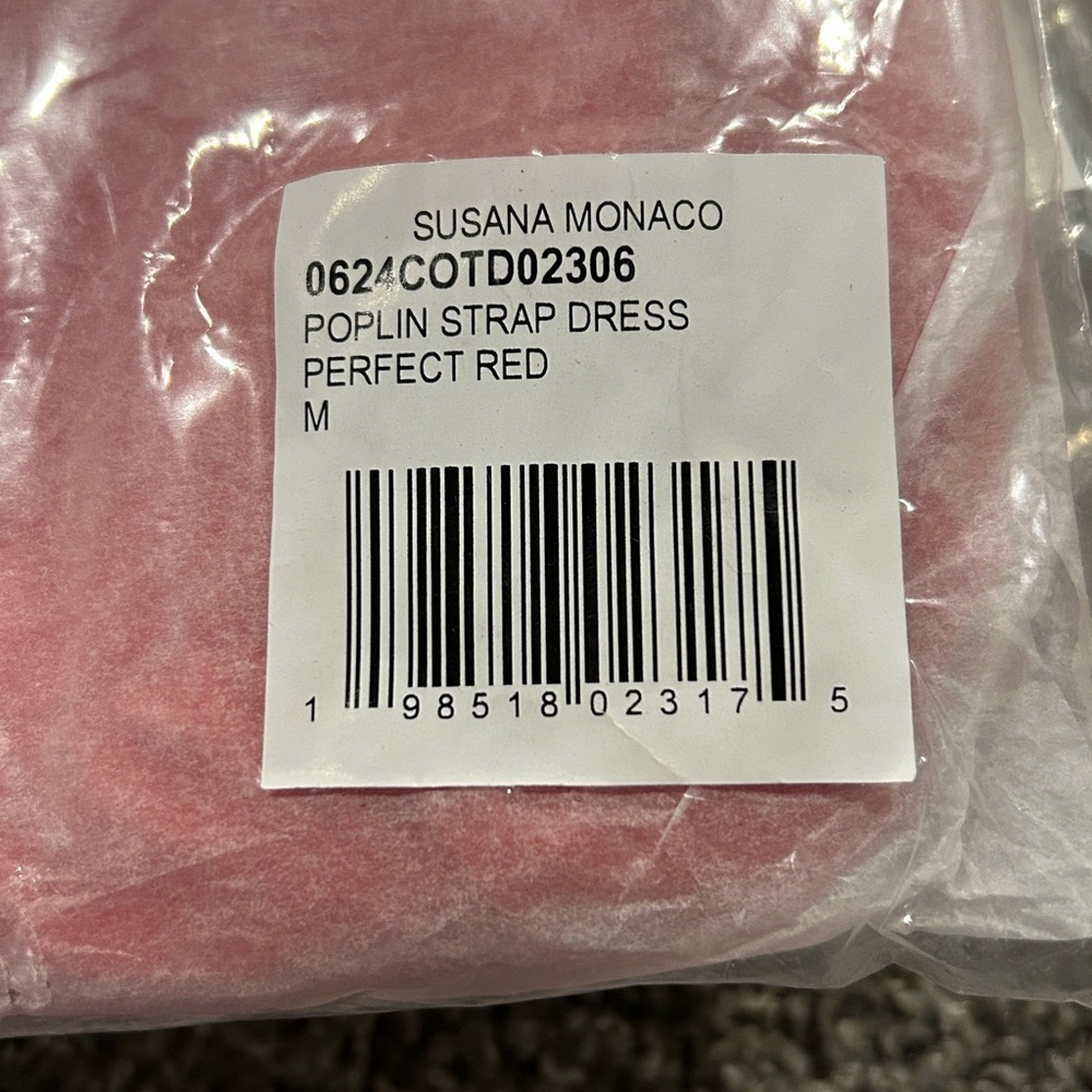 Susana Monaco Poplin in Perfect Red (0209) - Picture 4 of 4